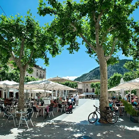 Vidrier Ii By Villa Port de Pollenca