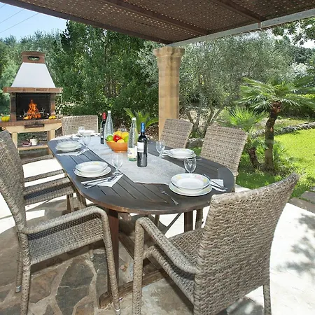 Villa Vidrier Ii By *