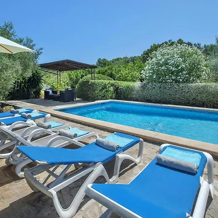 Villa Vidrier Ii By *